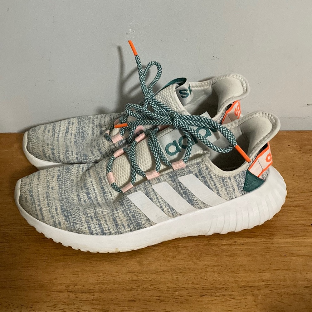 Adidas Cloudfoam Size 9